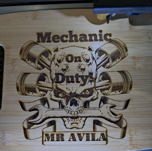 Skull head 12x9" cutting board - Picture 5 of 5